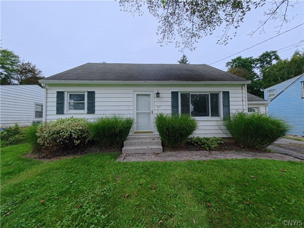107 E Dauenhauer Street — photo
