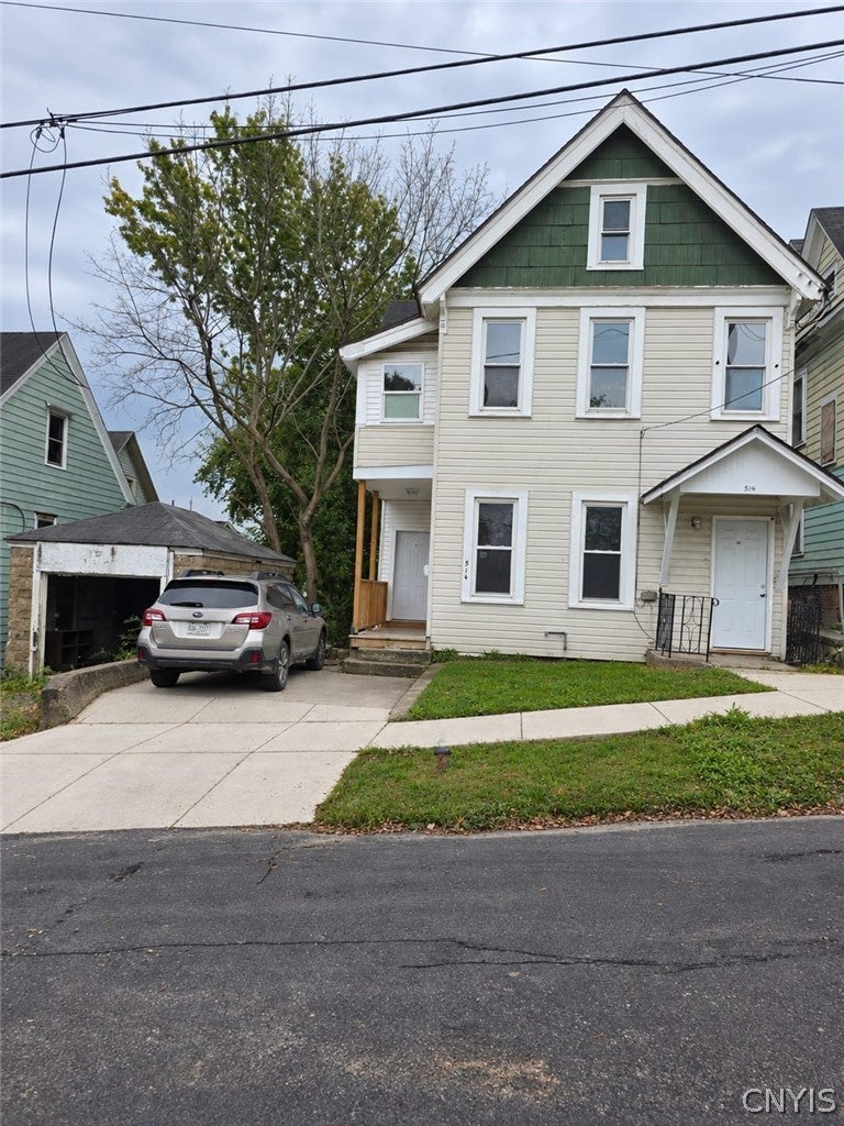 514 E Laurel Street — photo