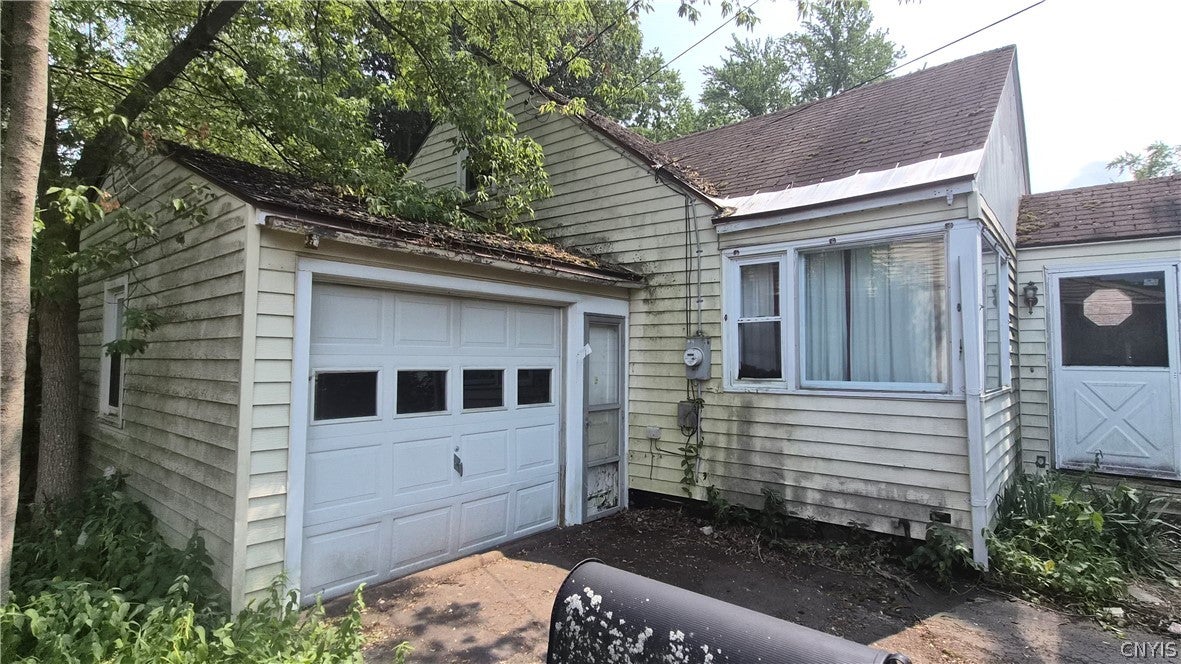 111 Herman Drive — photo