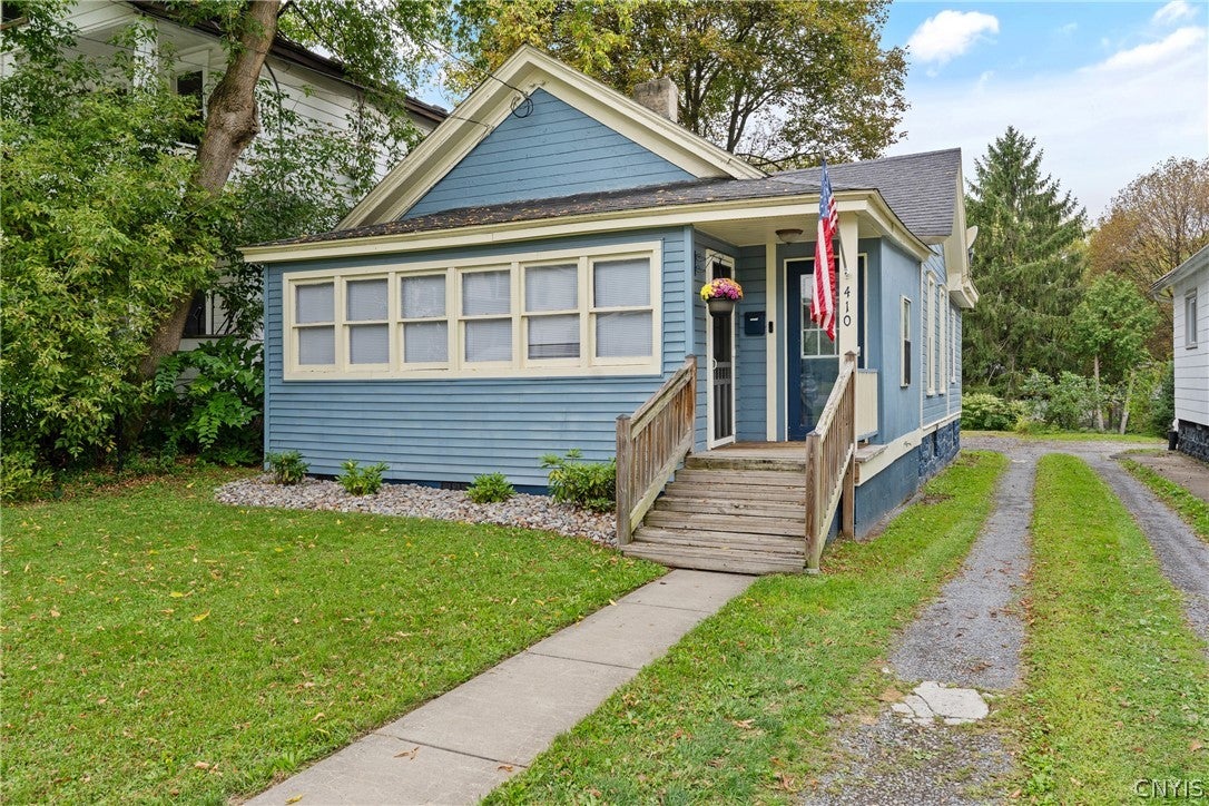 410 Tompkins Street — photo