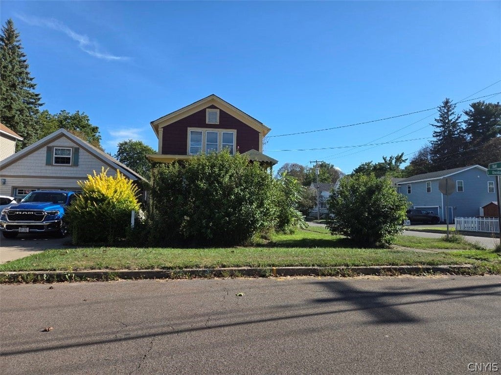 116 E Oneida Street — photo