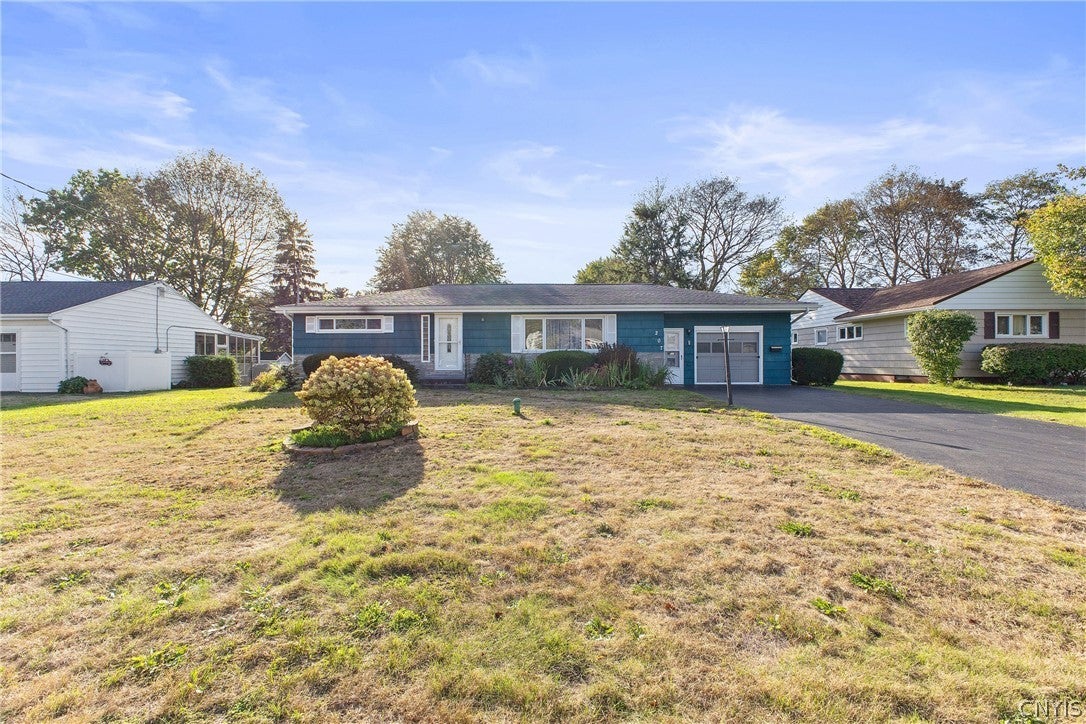 207 Sandra Drive — photo