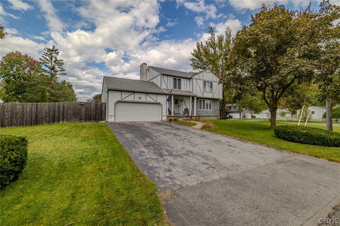 400 Helfer Lane — photo