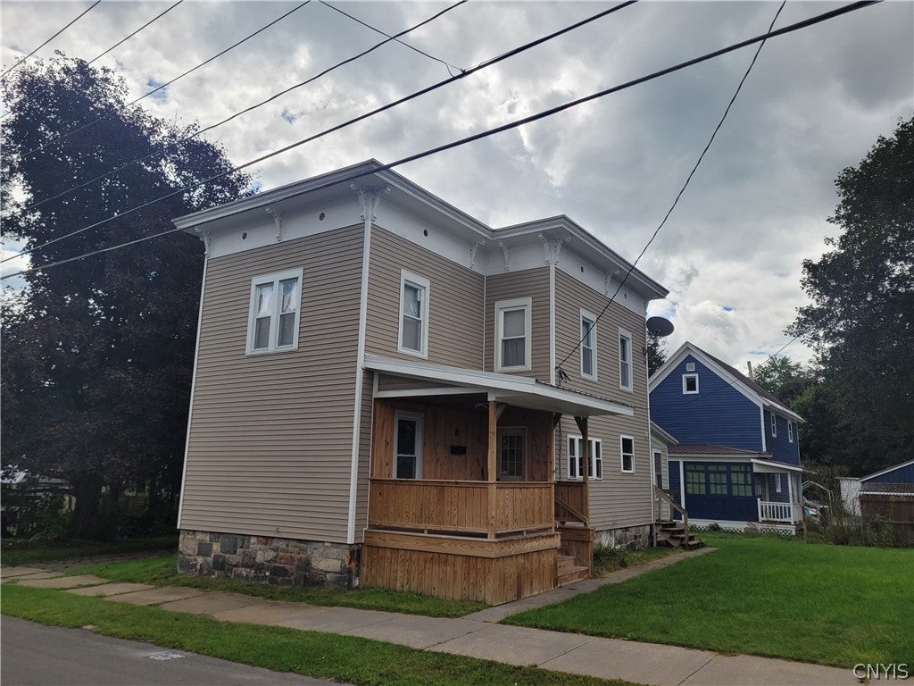 8 E Faville Avenue — photo