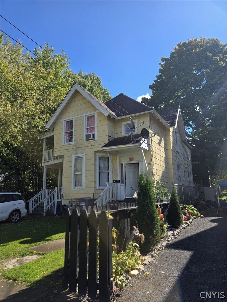 213 Kellogg Street — photo