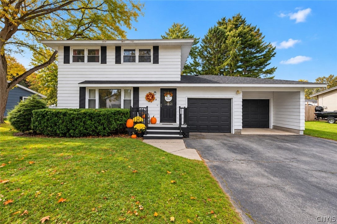 18 Frawley Drive — photo