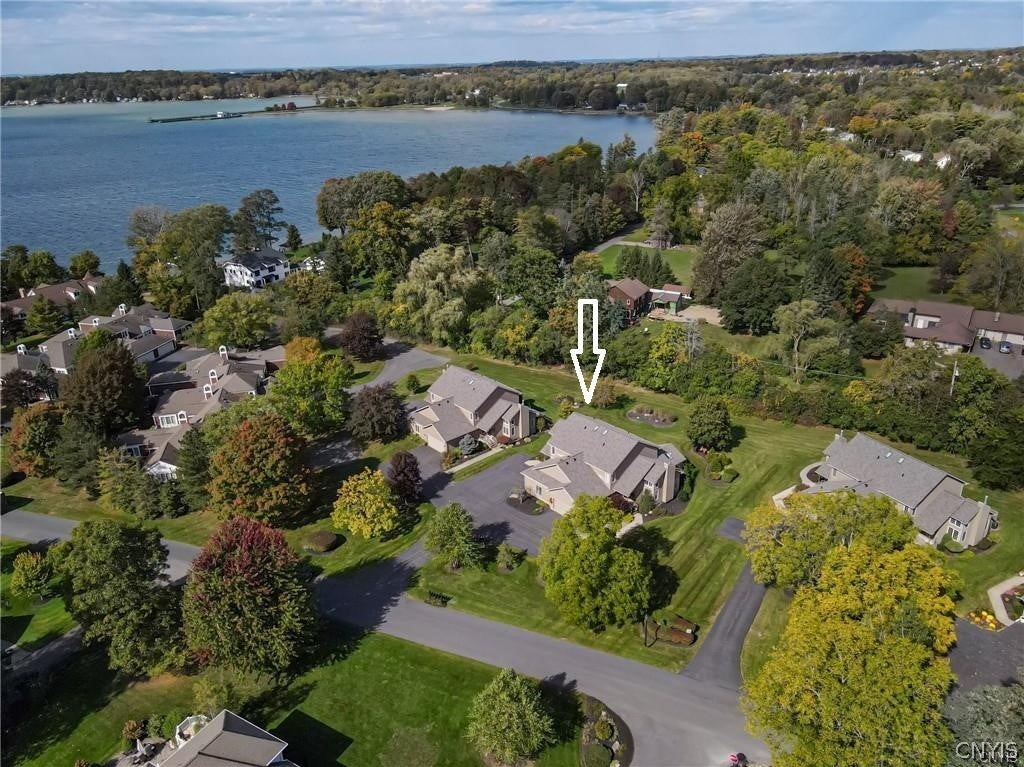 24 Willowbrook Drive — photo