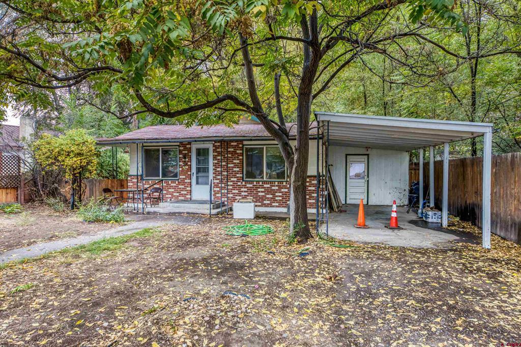 1515 Bluff Street — photo