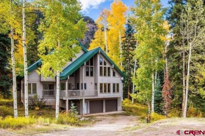 201 Columbine Drive — photo