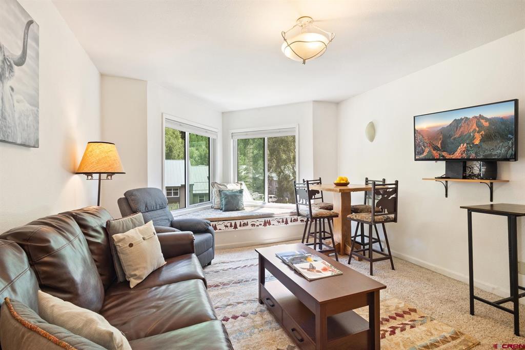 651 W Pacific Avenue 315B — photo