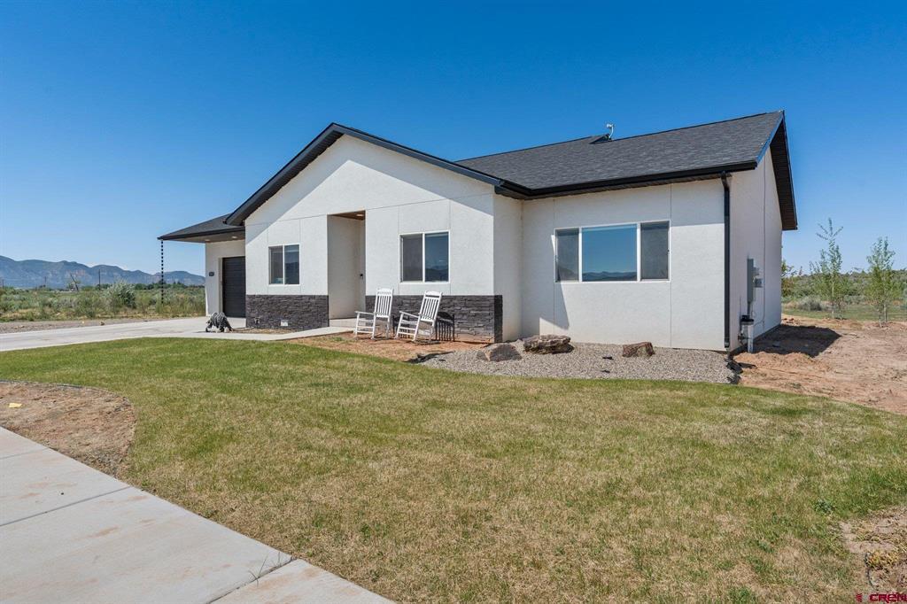 1517 Golf Course Lane — photo