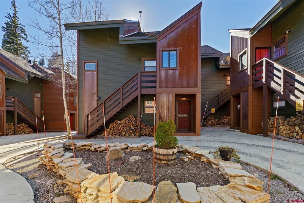 166 Yankee Girl Court — photo