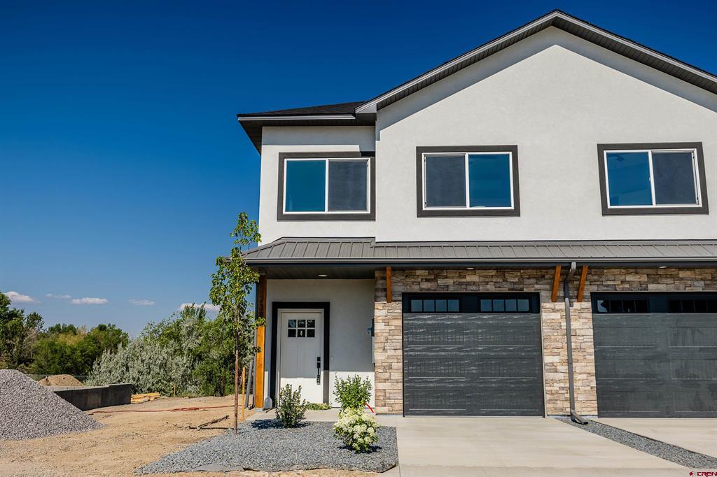738 E Star Court — photo