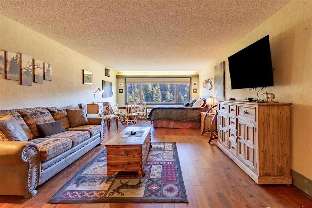 314 N Tamarron Dr 427 — photo