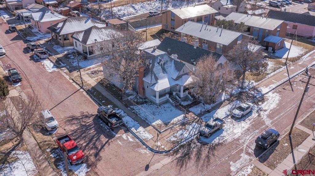 522 E 1st Street — photo