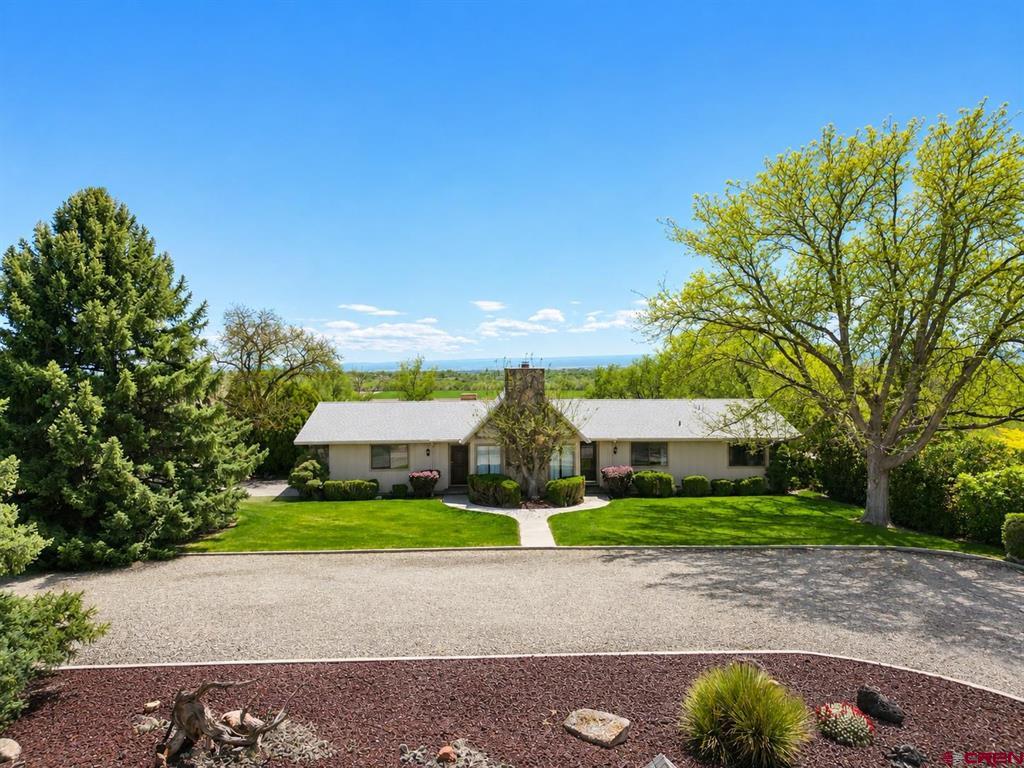 2323 Pioneer Road — photo