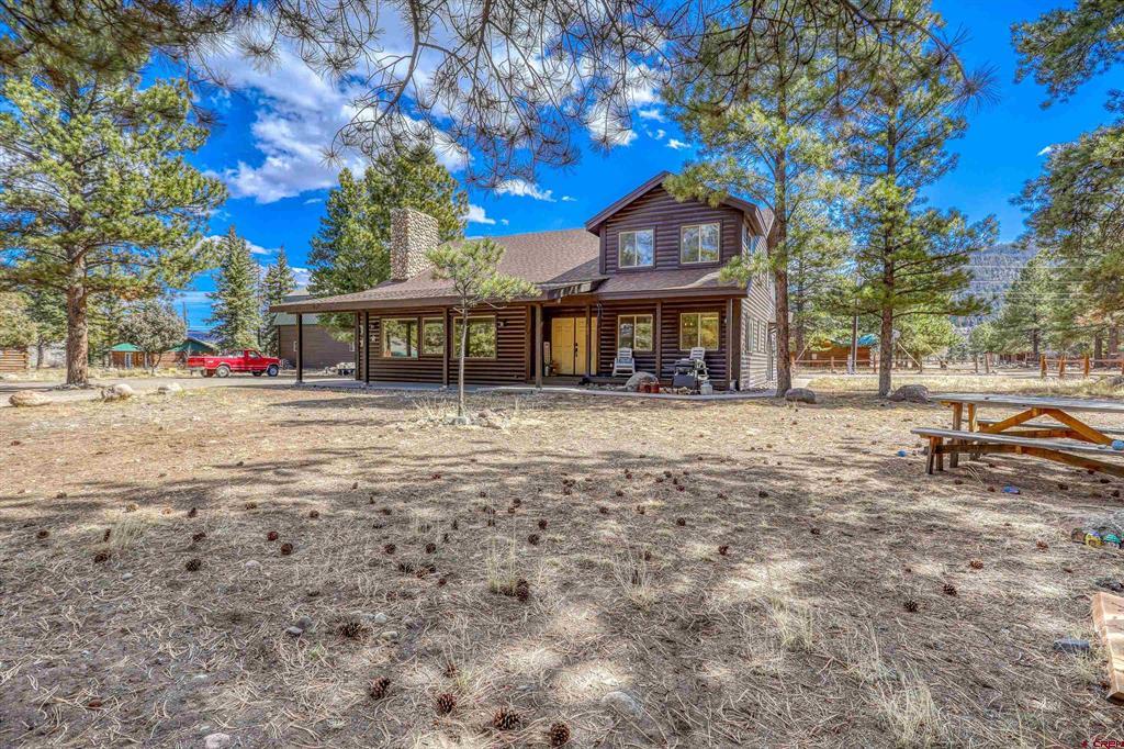 100 W Spruce Dr. — photo