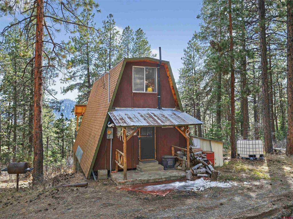 923 Groves Drive — photo