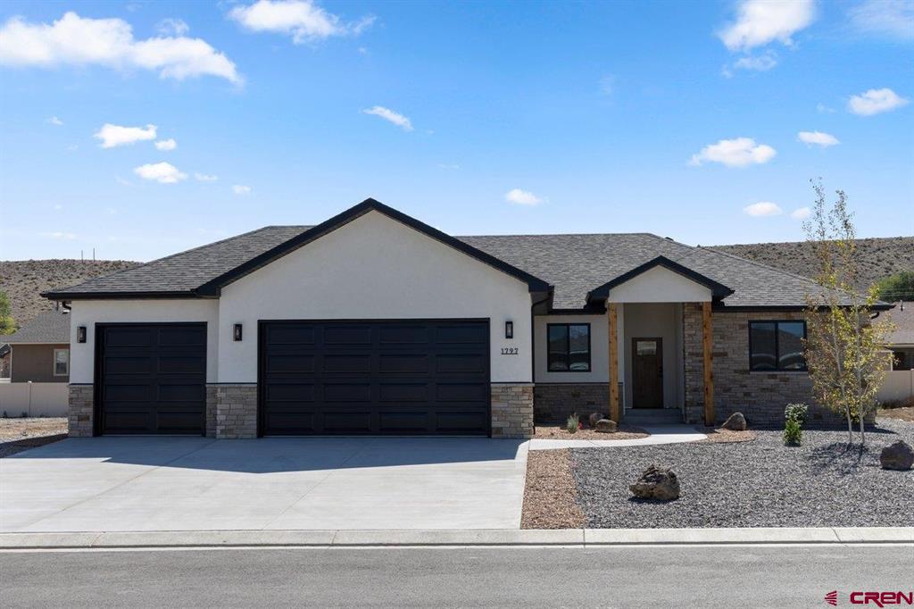 1797 6429 Circle — photo