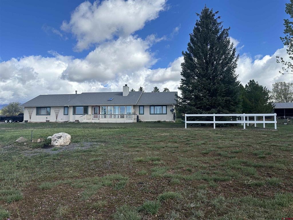 24095 Parkwood Lane — photo
