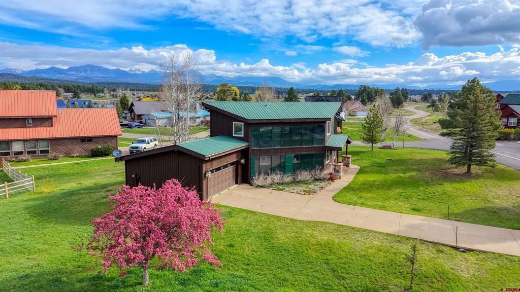 631 Lakeside Drive — photo