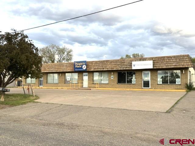 2409 E Empire St — photo