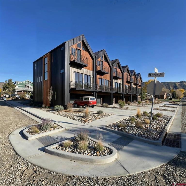 604 Charles Street — photo