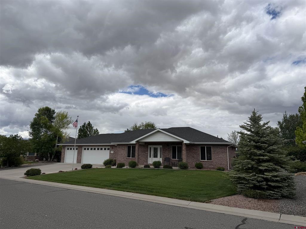 3109 Ivy Drive — photo