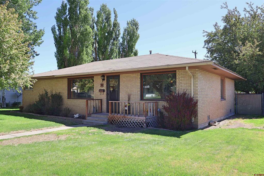 96 El Rio Drive — photo