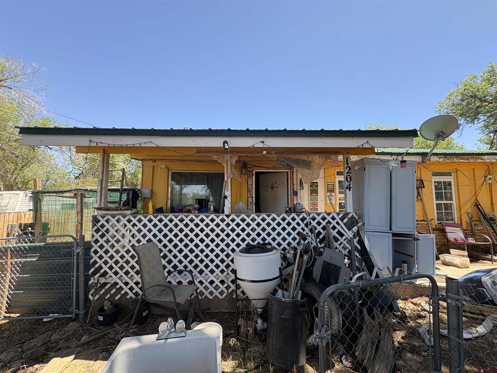 1204 Montelores Avenue — photo