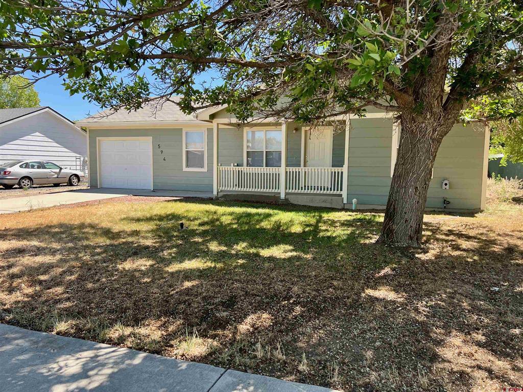 594 W Apple Drive — photo