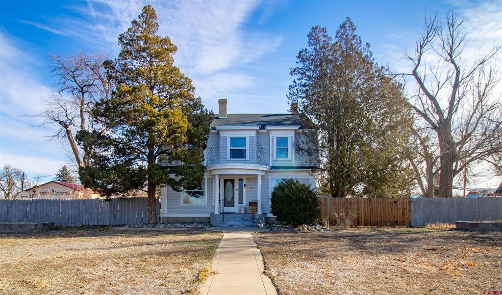 750 Leon Street — photo