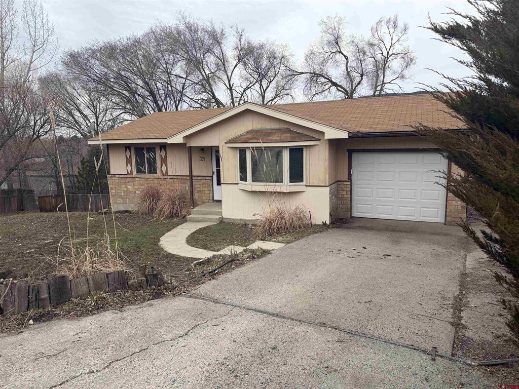 21 Alder Court — photo
