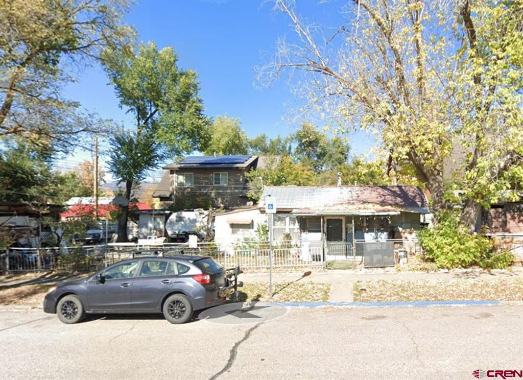 703 E 4th Street — photo