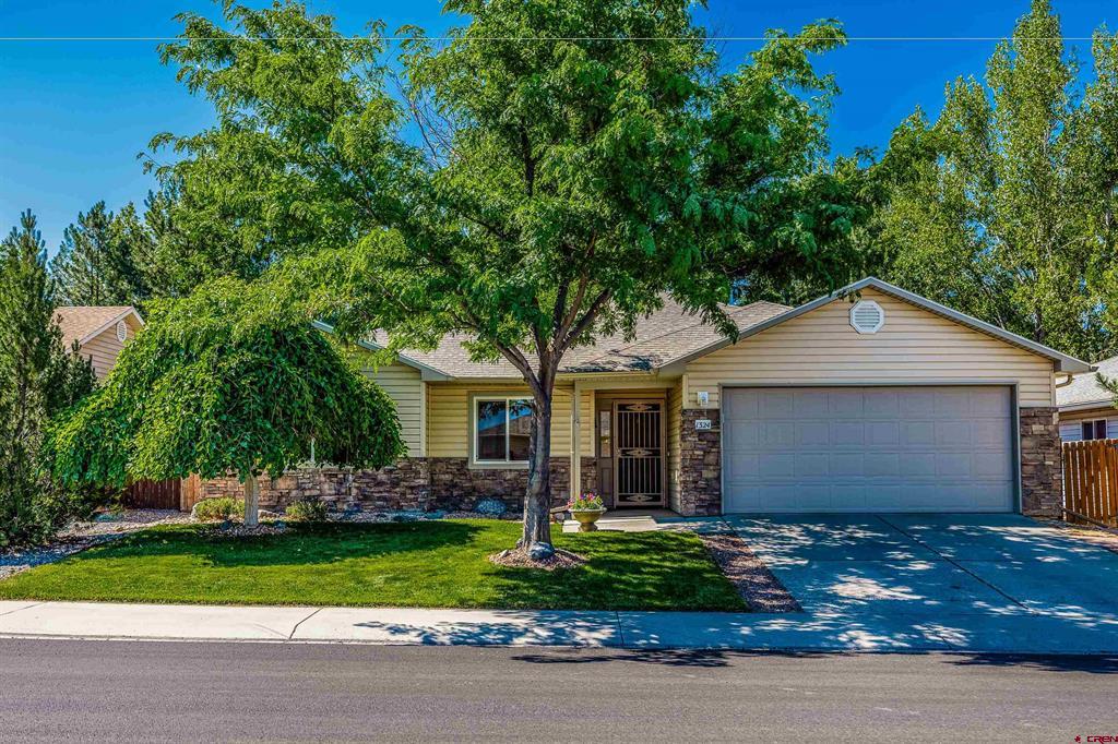 1324 Diamond Hill Street — photo
