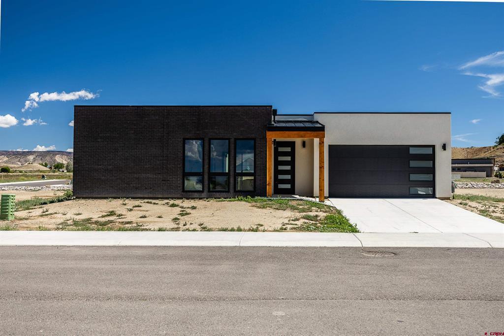 3444 Kestrel Loop — photo