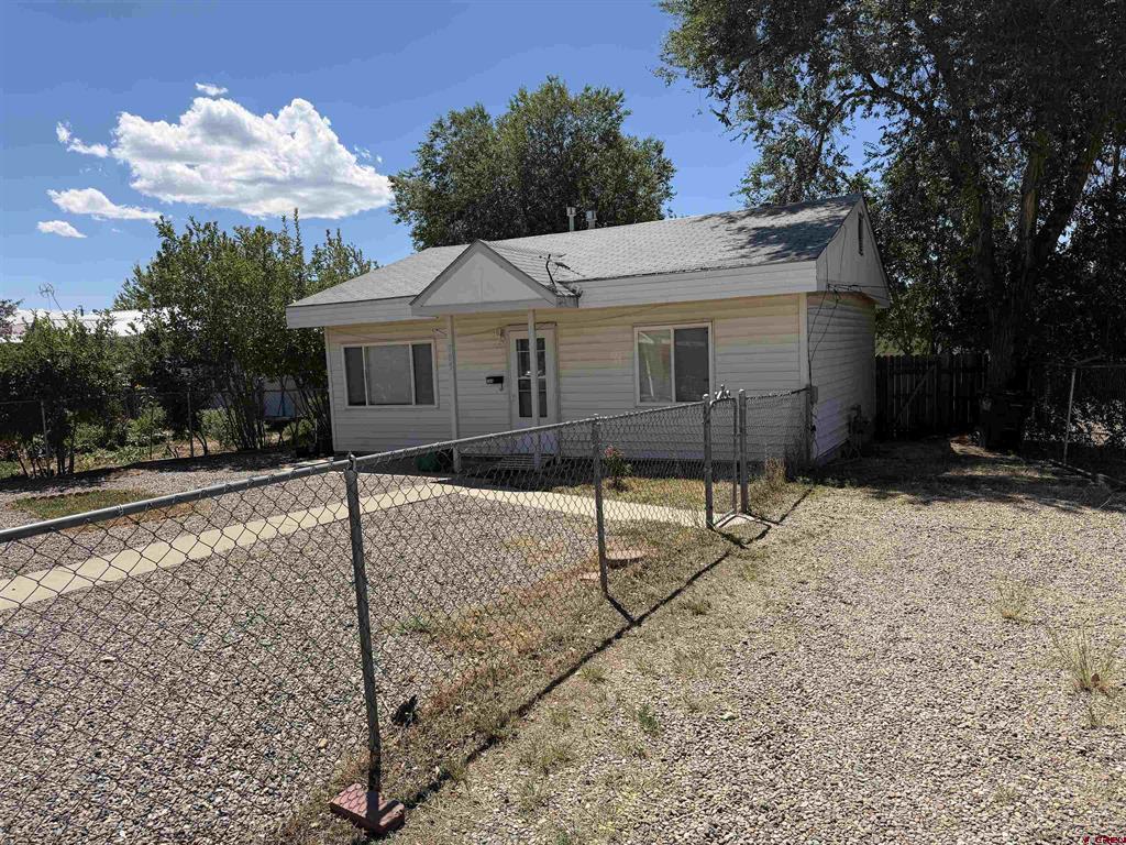 705 Jordan Place — photo