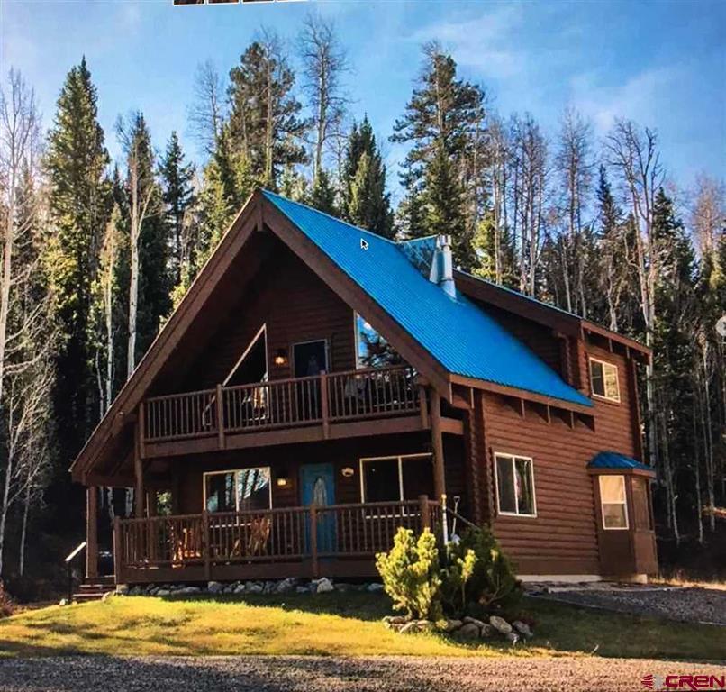 236 Spruce Glen — photo