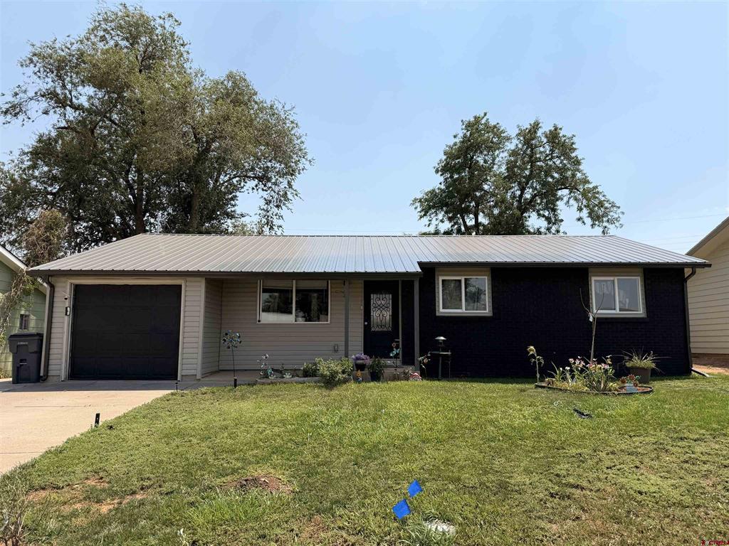 723 Birch Drive — photo