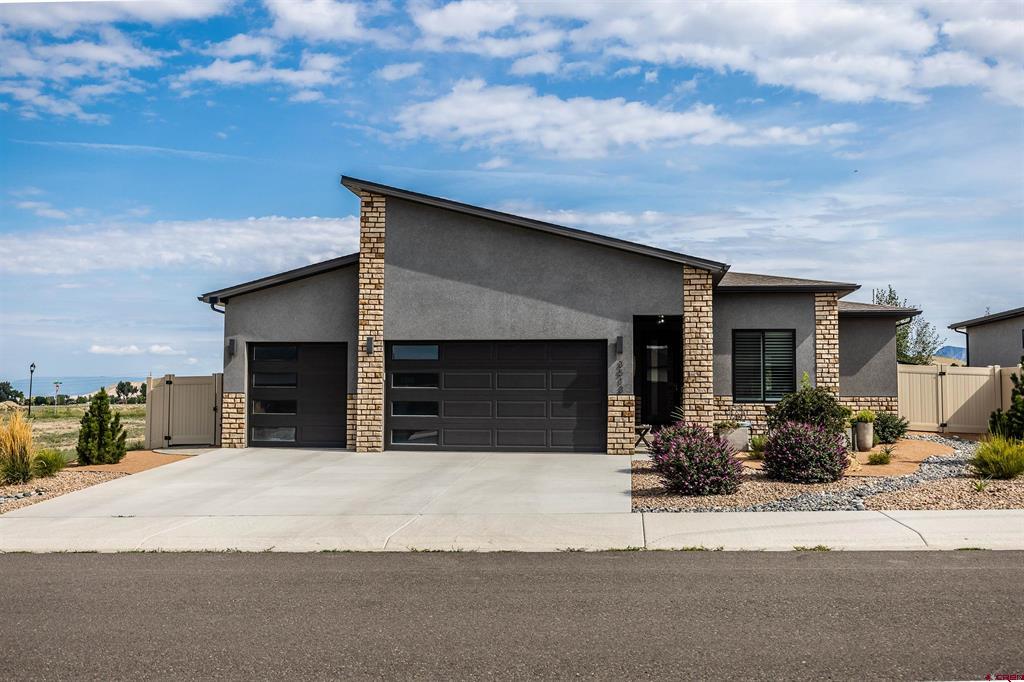 3513 Ashberry Street — photo
