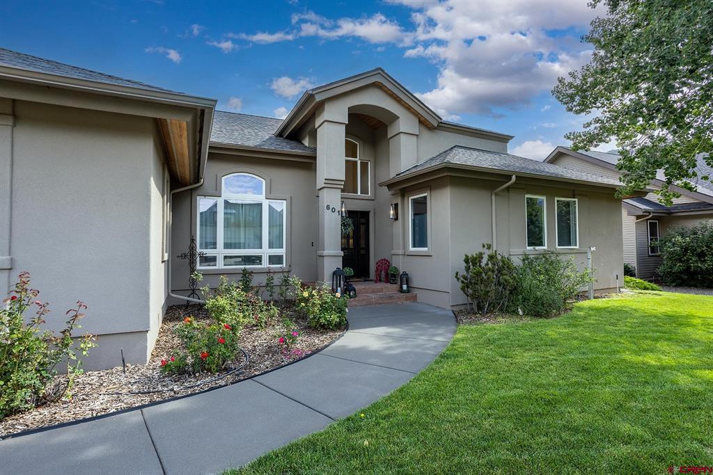 601 Horse Thief Lane — photo