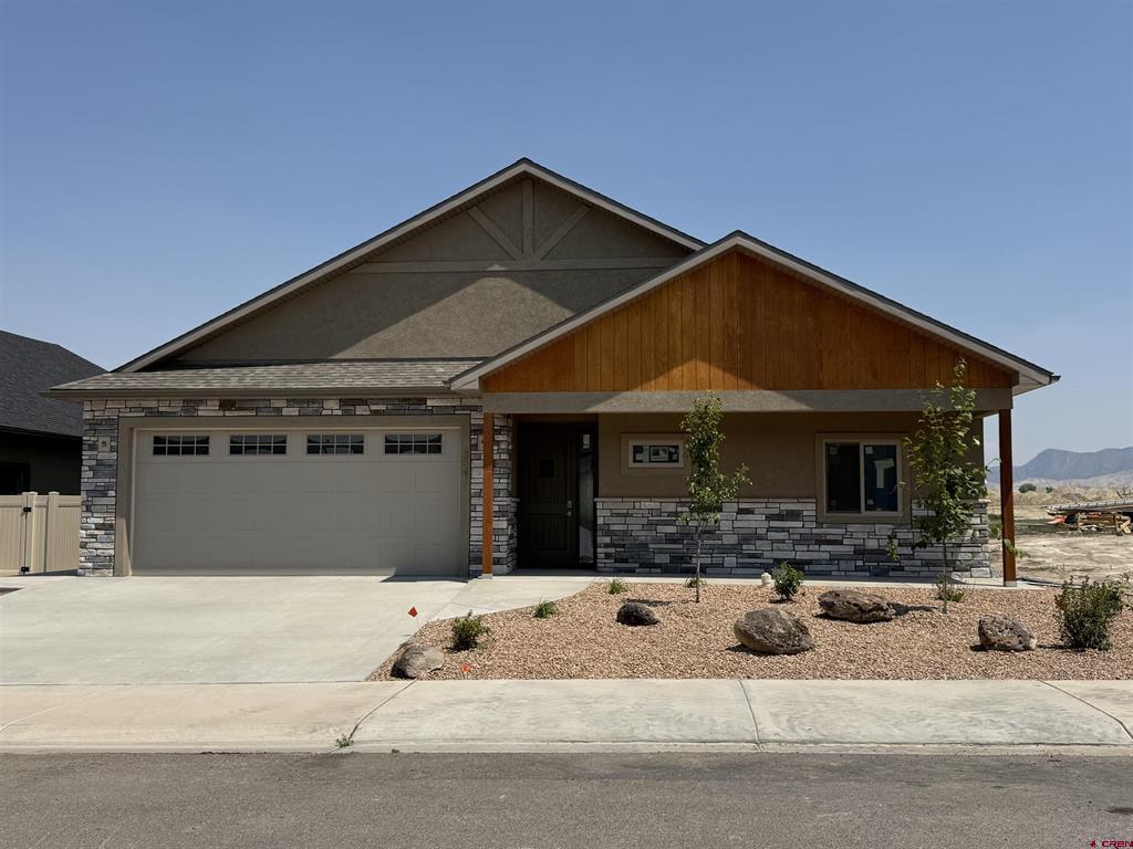 3341 Kestrel Loop — photo