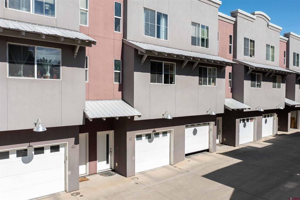1140 Carbon Junction 47 — photo