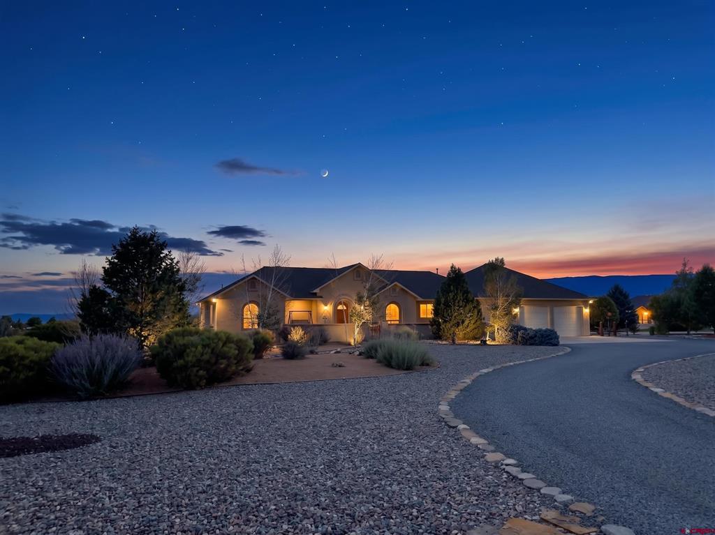 8705 Saddle Ridge Road — photo