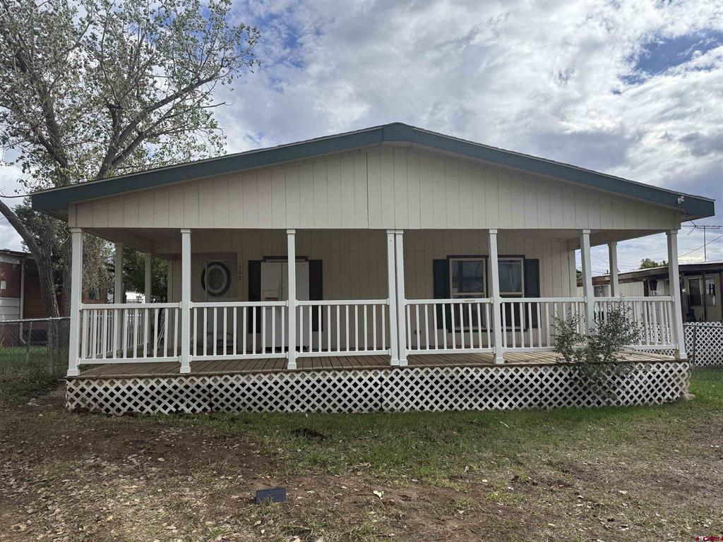 107 E Sunset Drive — photo