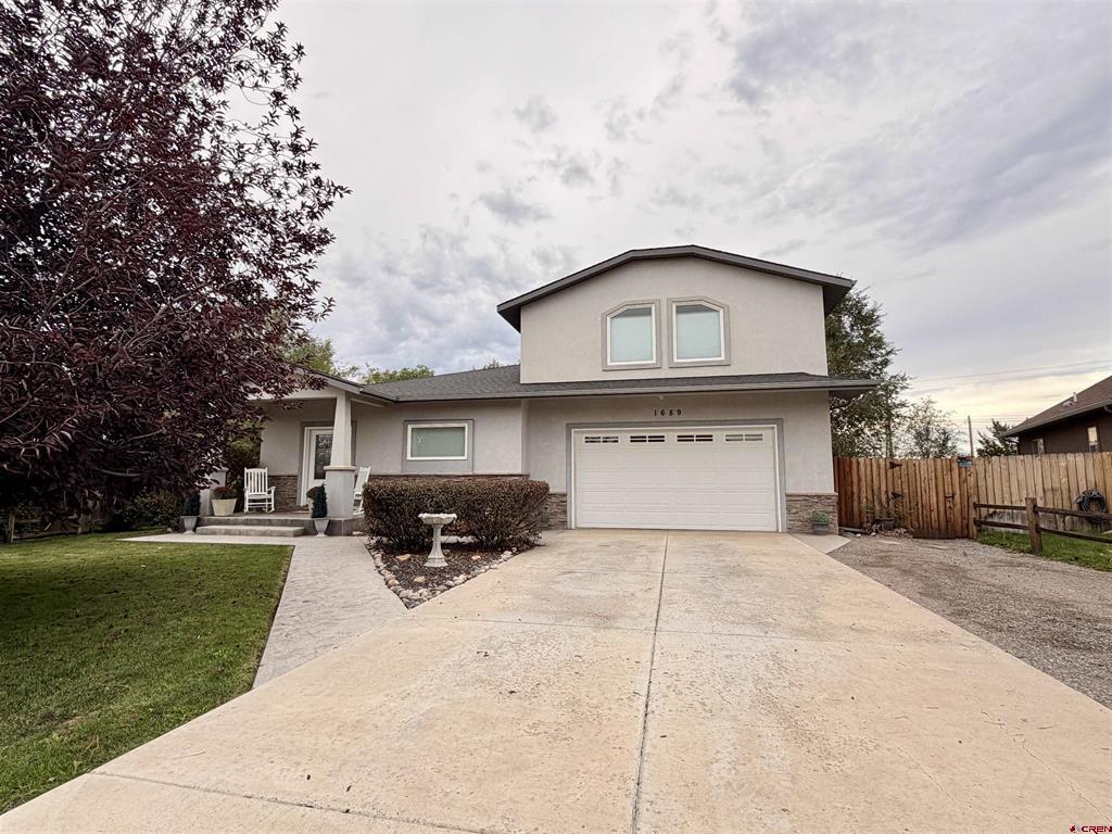 1689 6429 Circle — photo