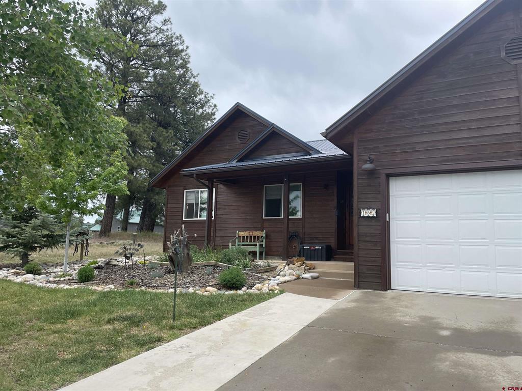 152 Saturn Drive — photo