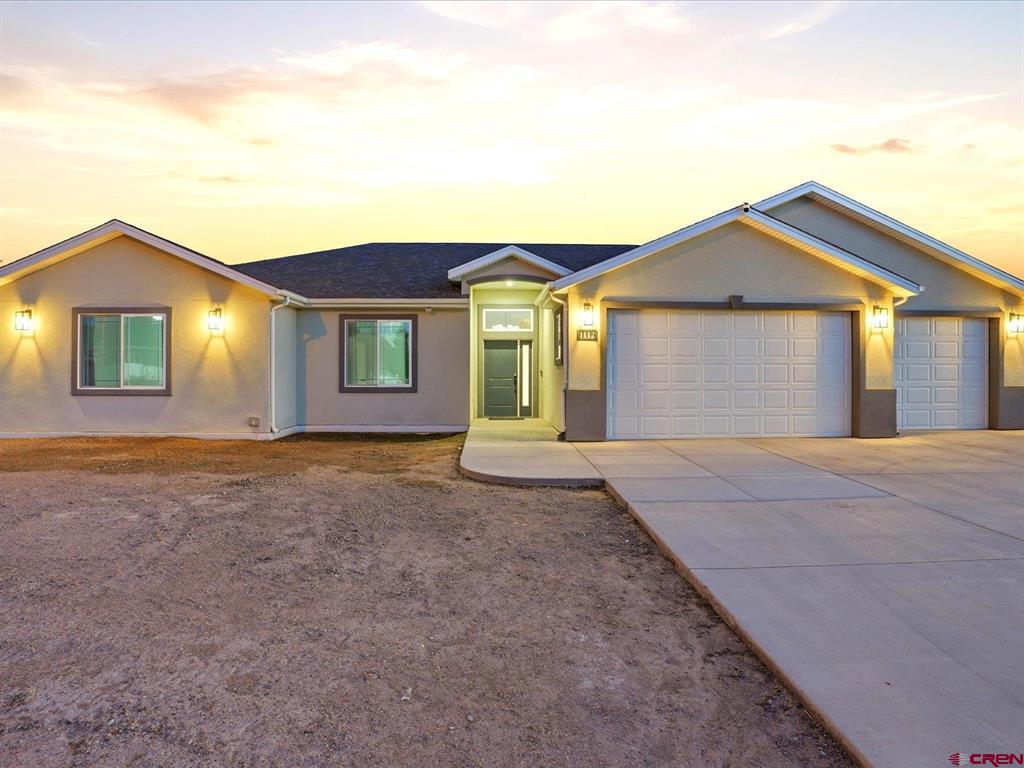1112 Riverbend Court — photo