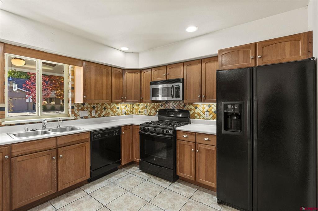 35 Brookstone Court Unit E, Durango, CO 81301 — photo 3