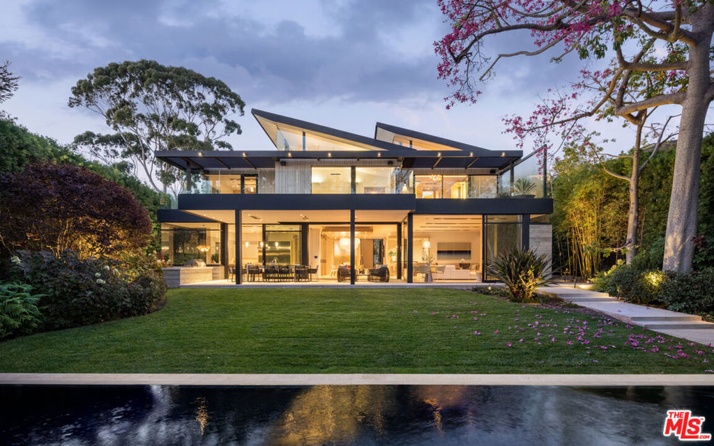 814 Toulon Drive — photo